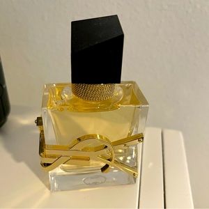 Yves Saint Laurent Libre perfume